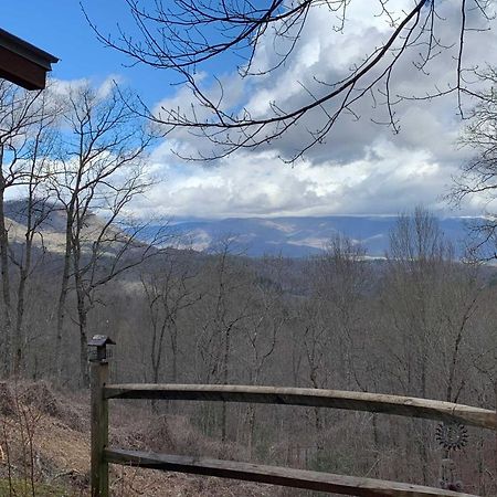 Villa Cozy Cabin With Hot Tub And Smoky Mountain Views! Bryson City Exterior foto