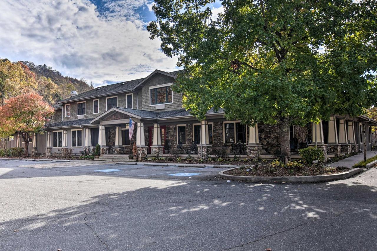 Villa Cozy Cabin With Hot Tub And Smoky Mountain Views! Bryson City Exterior foto